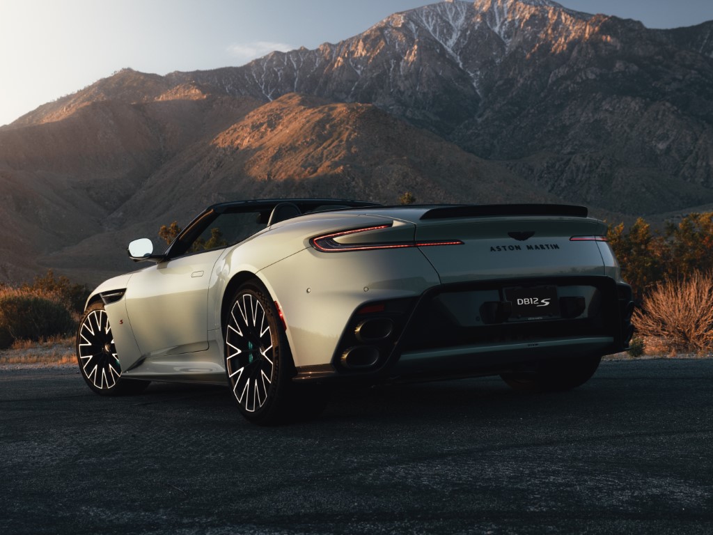 Aston Martin DB12 Volante S (Automatic)